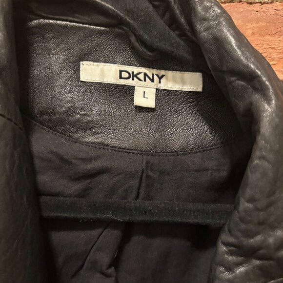 DKNY Lambskin Leather Moto Zip Jacket Black Asymmetrical Buckled Gold Cuff - Picture 3 of 3